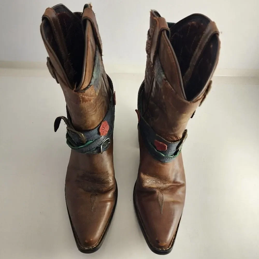 Durango Crush brown pointed toe boots